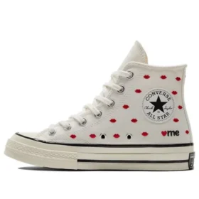 Chuck 70 Embroidered Lips High „Love Me – Vintage White“