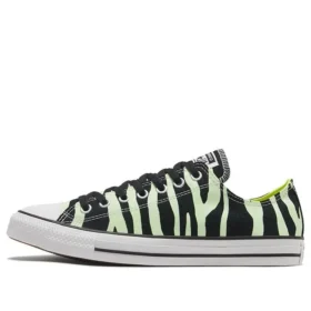Chuck Taylor All Star Black Glow in „the Dark“