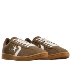 Chuck Taylor All Star Classic Trainer „Grounded Vintage White“