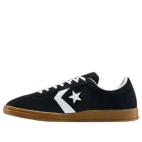 Chuck Taylor All Star Classic Trainer Suede „Black“