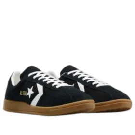 Chuck Taylor All Star Classic Trainer Suede „Black“