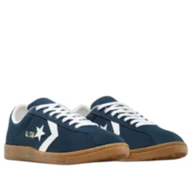 Chuck Taylor All Star Classic Trainer Suede „Navy“