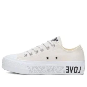 Chuck Taylor All Star Lift Low „Love Fearlessly“