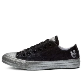 Converse x Miley Cyrus Chuck Taylor All Star Ox „Black“ Converse x Miley Cyrus Chuck Taylor All Star Ox „Black“
