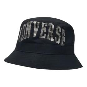 Klobouk s velkým kostkovaným logem „Black“