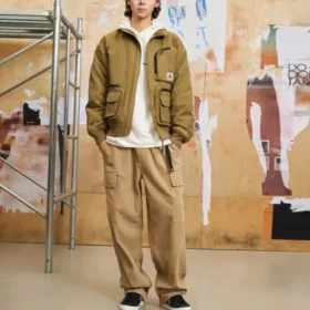 Krátká péřová bundy Bomber, asijské velikosti „Olive Green“ Krátká péřová bundy Bomber, asijské velikosti „Olive Green“