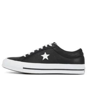 Leather One Star Low Top „Black White“