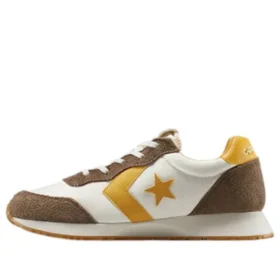 Omega Trainer „Egret Grounded Sunny Angle“