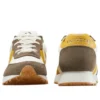 Omega Trainer „Egret Grounded Sunny Angle“