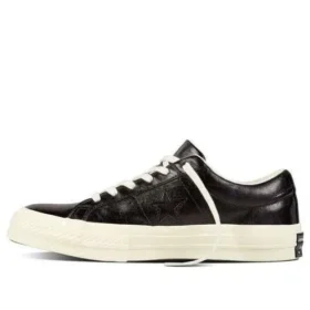 One Star Low „Black“