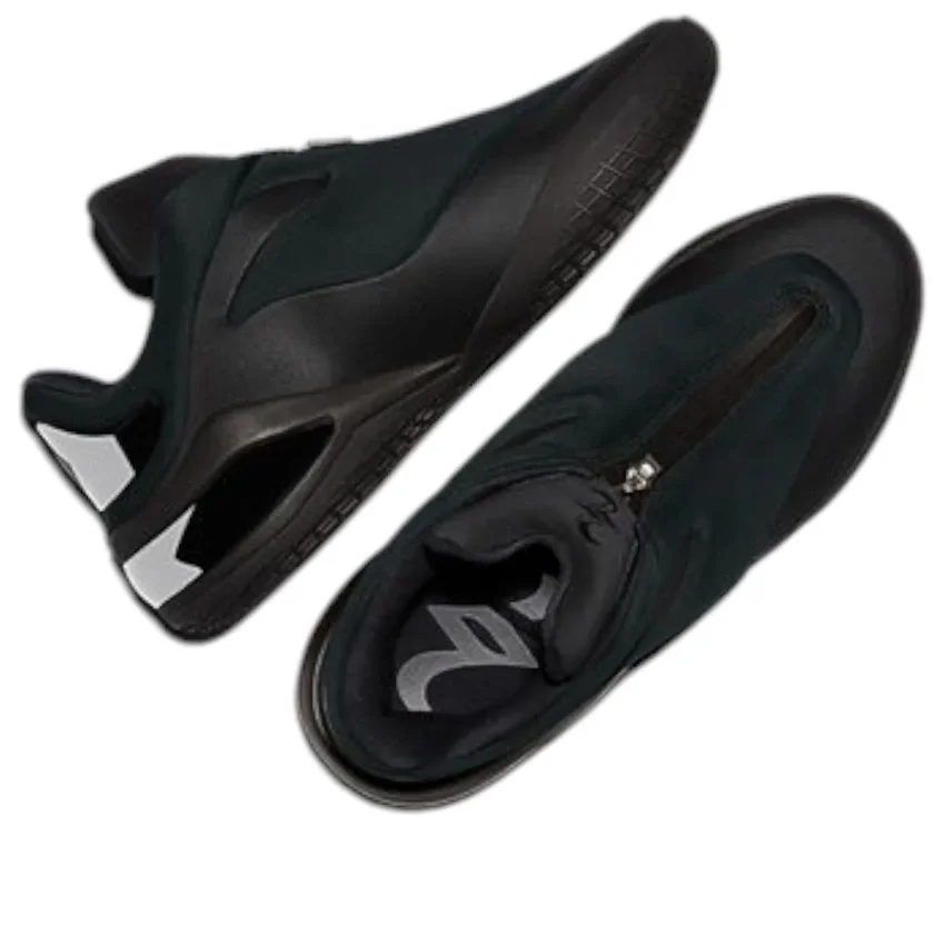 Shai 001 „Charm Black“ Shai 001 „Charm Black“