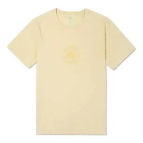 Tonal Chuck Taylor All Star Patch Graphic T-Shirt Asijské velikosti „Yellow“ Tonal Chuck Taylor All Star Patch Graphic T-Shirt Asijské velikosti „Yellow“
