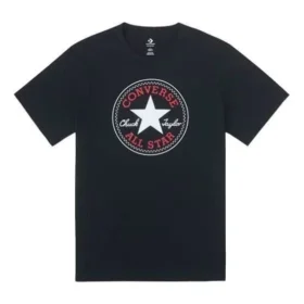Tričko Go-To Chuck Taylor All Star Patch Standard Fit, asijské velikosti „Černá“ Tričko Go-To Chuck Taylor All Star Patch Standard Fit, asijské velikosti „Černá“