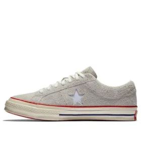 Undefeated x One Star Suede Low „White“